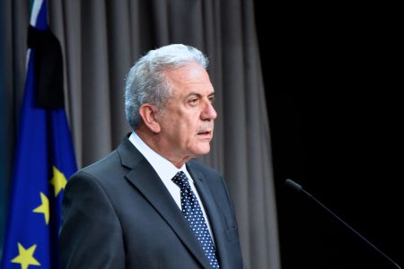 Αβραμόπουλος: Οι πολιτικές ασύλου και μετεγκατάστασης δεν λειτουργούν