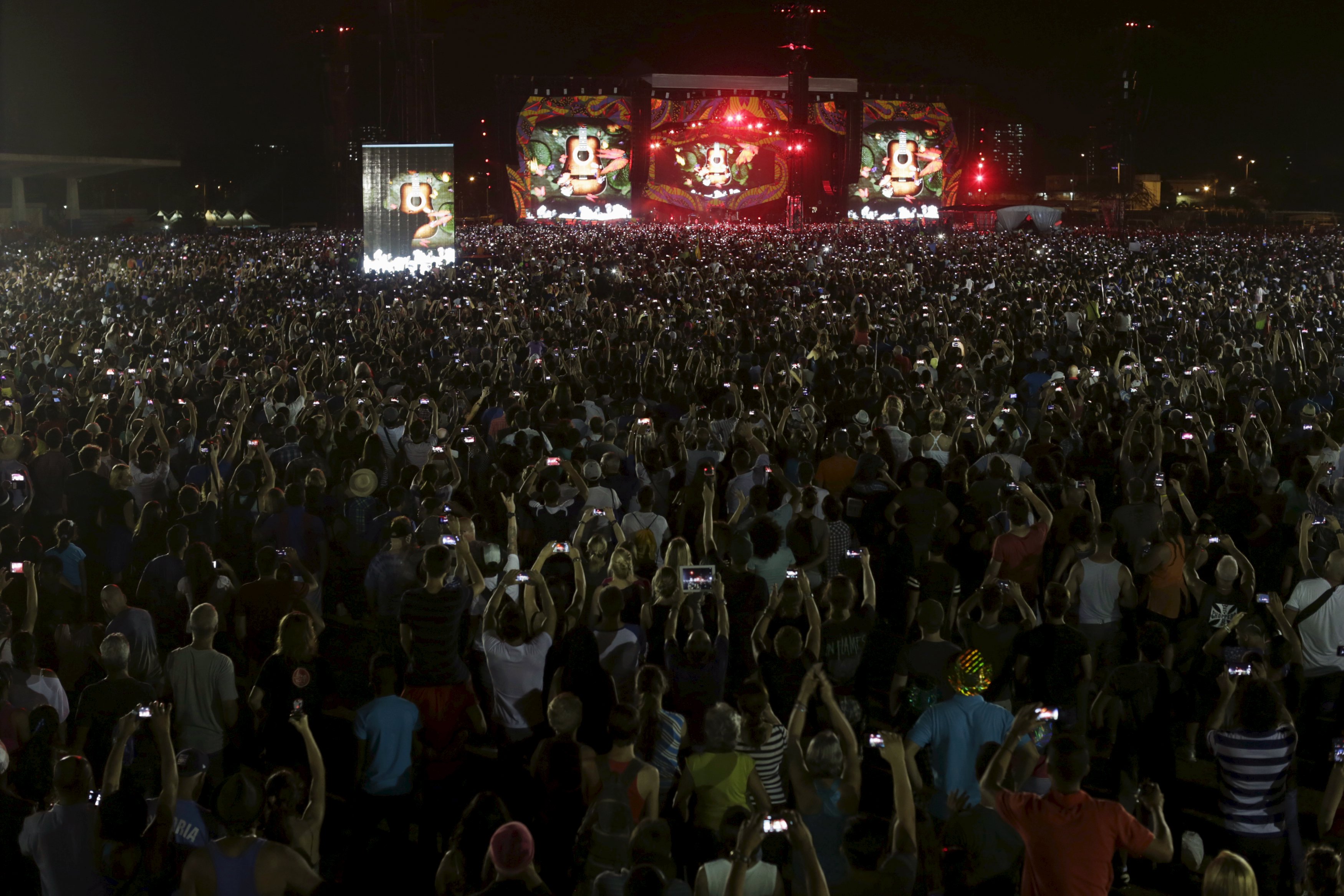 Η Apple μπλοκάρει τη βιντεοσκόπηση από τα κινητά της σε συναυλίες