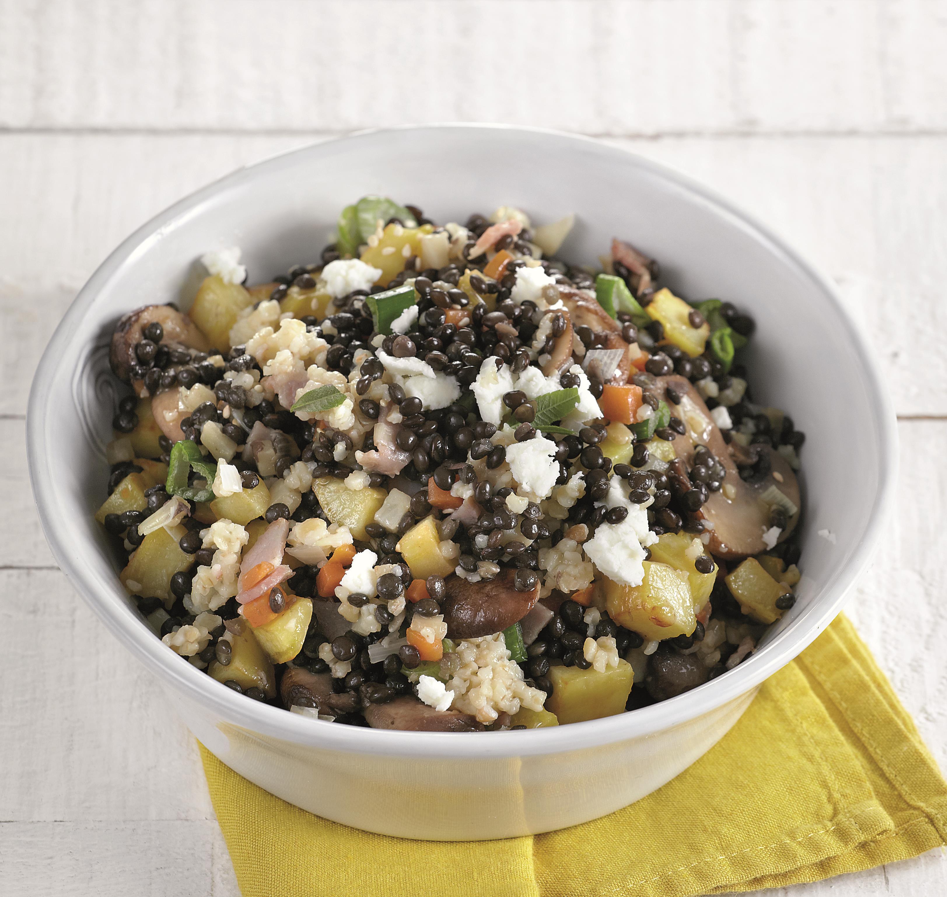 Σαλάτα φακές με πλιγούρι και μανιτάρια