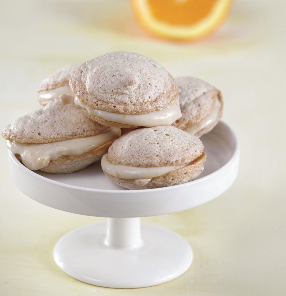 Μακαρόν με κρέμα πορτοκαλιού και κανέλας