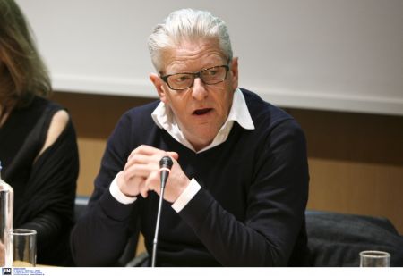 Ο Γιαν Φαμπρ απαντά στους Ελληνες καλλιτέχνες