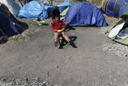 Τα «Άδικα Παραμύθια» των προσφυγόπουλων αναζητούν «Ηappy End»