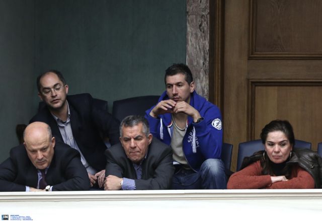 «Λάβετε θέσεις!»