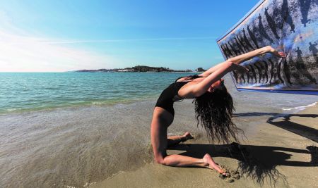 Oταν η θάλασσα ζωγραφίζει