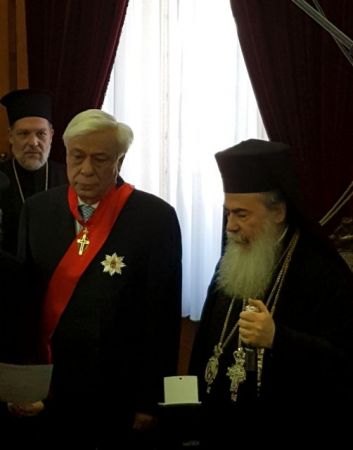 Παυλόπουλος: Η ΕΕ πρέπει να περιβάλλει με αλληλεγγύη τους πρόσφυγες