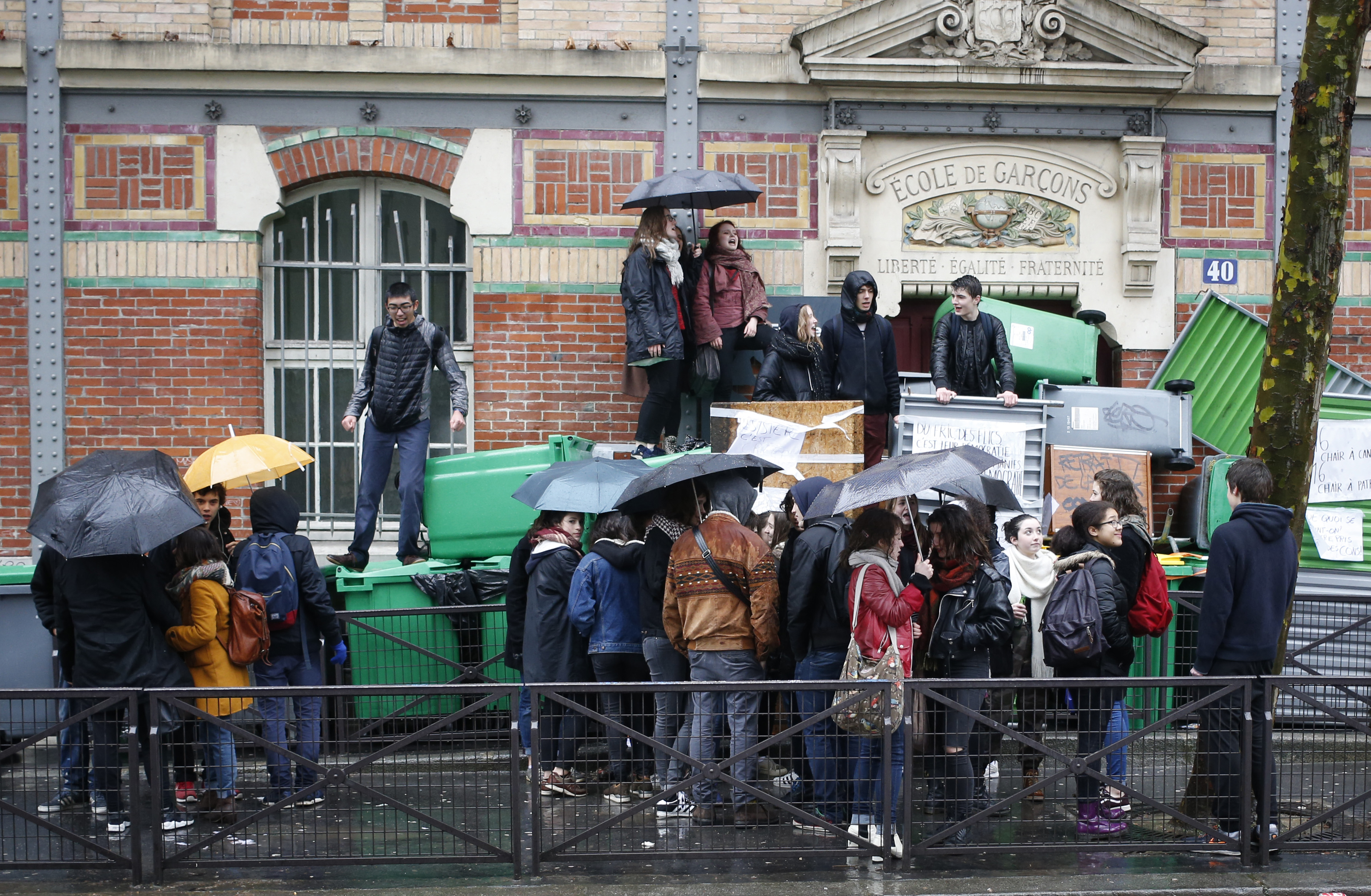 Γαλλία: Νέα απεργία και κινητοποιήσεις για τα εργασιακά