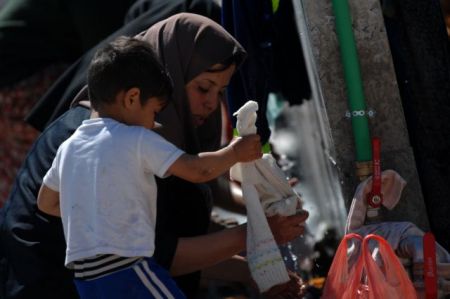 Συγκέντρωση ειδών για τους πρόσφυγες την Κυριακή στο Σύνταγμα