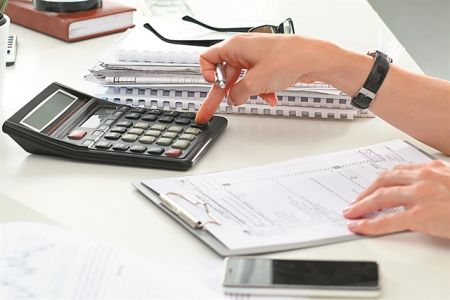 Προεκλογικές παρατάσεις για δηλώσεις και ρυθμίσεις οφειλών