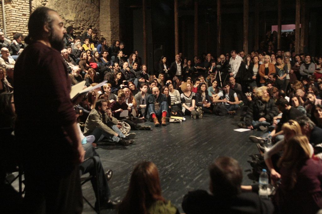 Παραίτηση Μπαλτά και Φαμπρ ζήτησαν οι έλληνες καλλιτέχνες