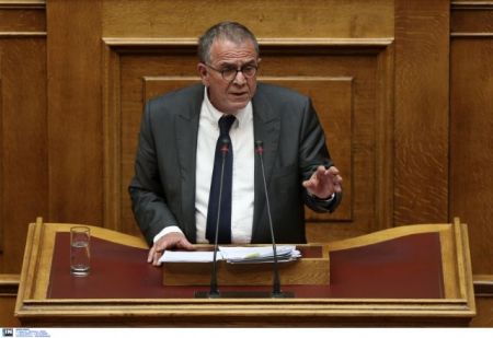 Συναντήσεις Μουζάλα με ΜΚΟ για τη διαχείριση της έκτακτης ανθρωπιστικής βοήθειας