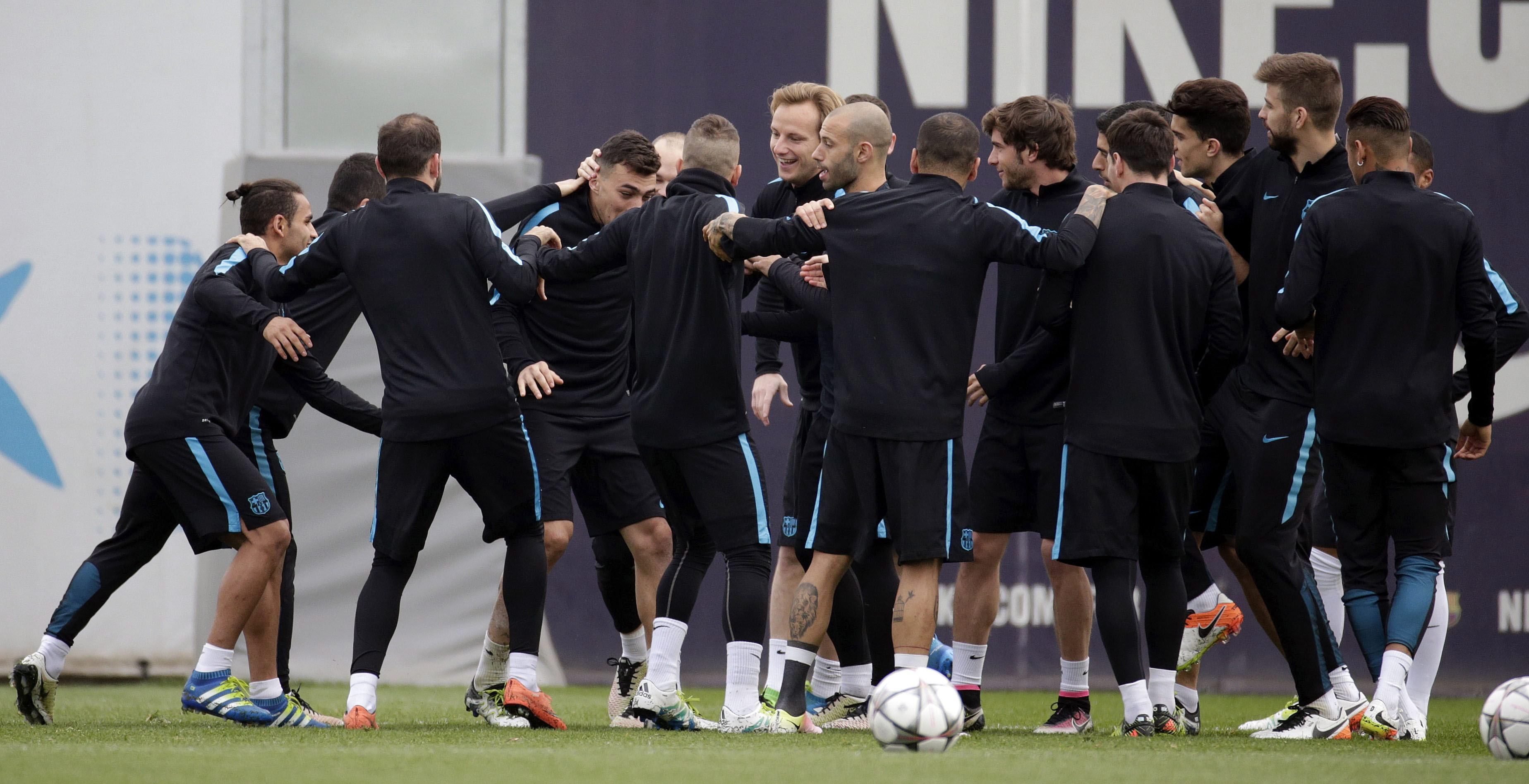 Champions League: Μπαρτσελόνα – Ατλέτικο 2-1, Μπάγερν Μονάχου – Μπενφίκα 1-0