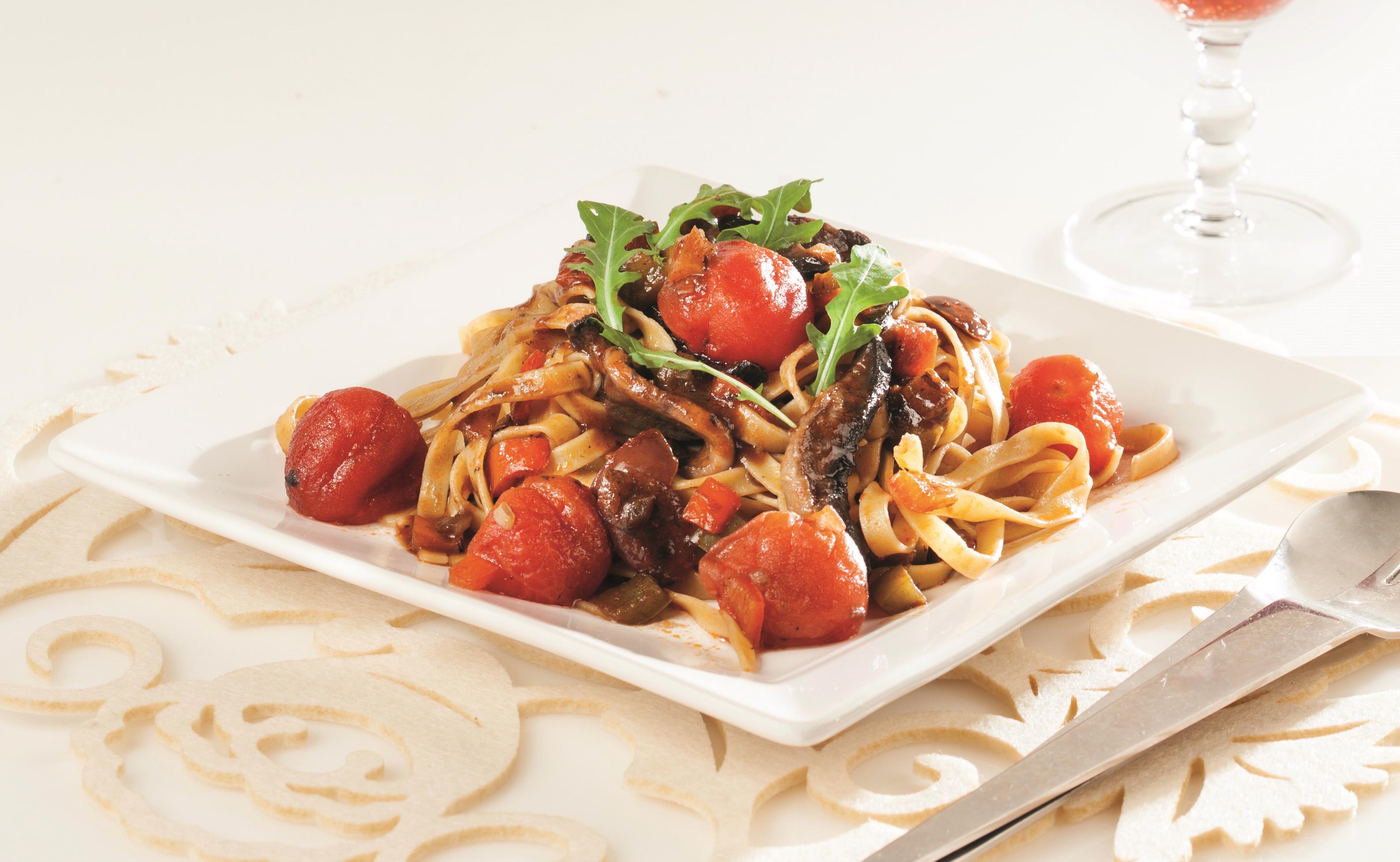 Ταλιατέλες με σάλτσα λαχανικών