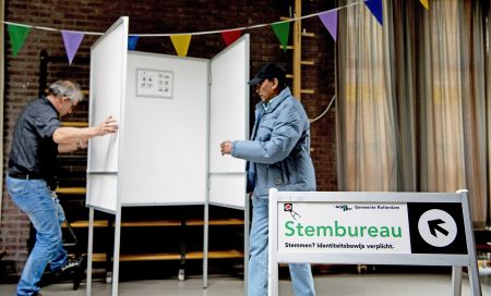 Οι Ολλανδοί ψηφίζουν για τη συμφωνία ΕΕ-Ουκρανίας