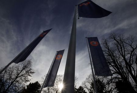 Εφοδος της ελβετικής αστυνομίας στην έδρα της UEFA για τα Panama Papers