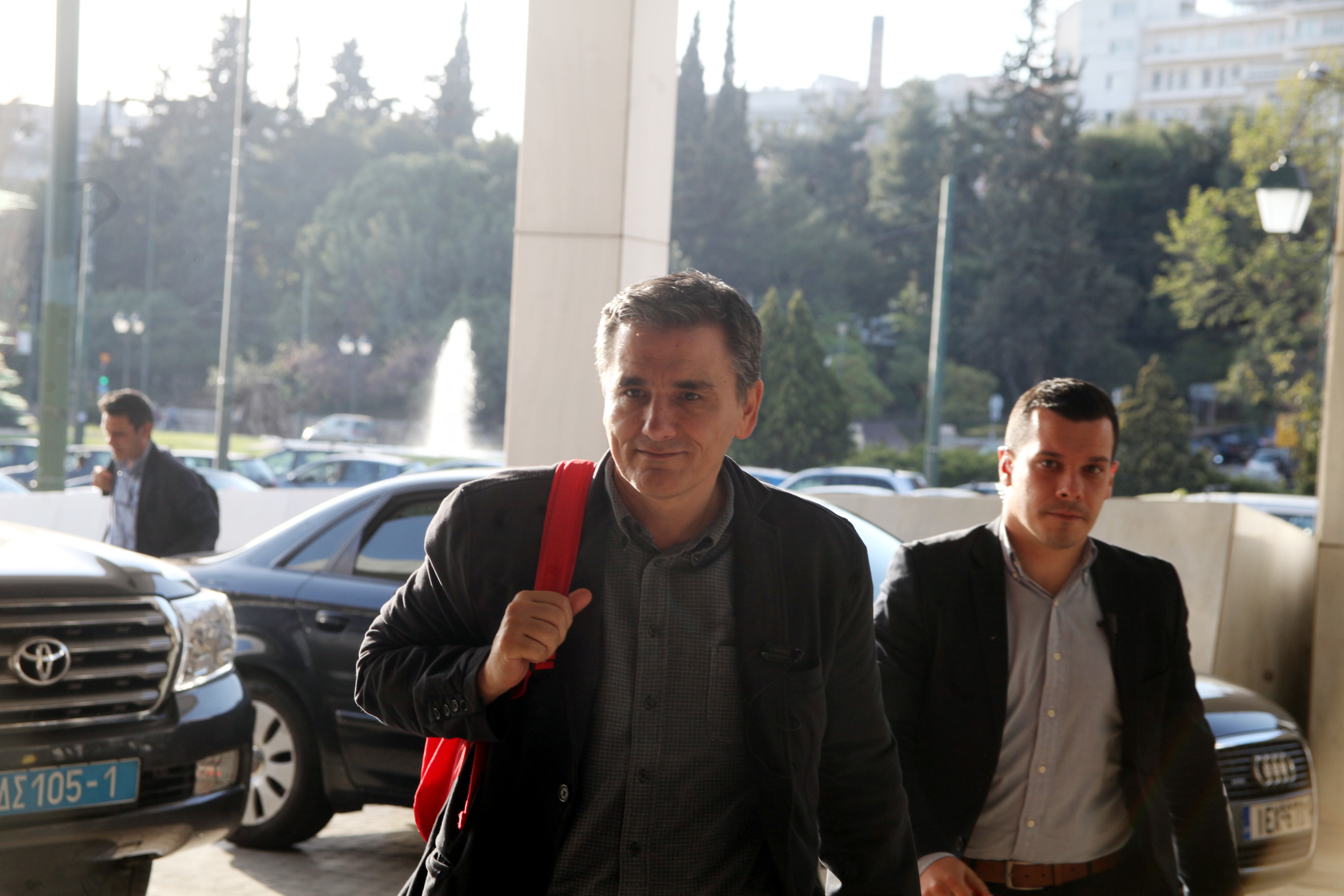 Πρεμιέρα διαπραγματεύσεων-Πηγή ΥΠΟΙΚ: Έκλεισαν αποκρατικοποιήσεις και ληξιπρόθεσμες οφειλές Δημοσίου