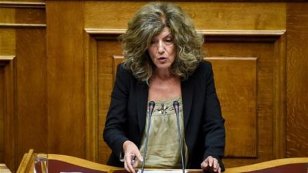 Σ. Αναγνωστοπούλου: Δεν πρόκειται να θιγούν χαμηλές και μεσαίες συντάξεις, έως 1.500 ευρώ