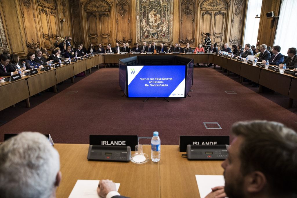 ΟΟΣΑ: Εκτακτη σύνοδος την Τετάρτη μετά τα Panama Papers