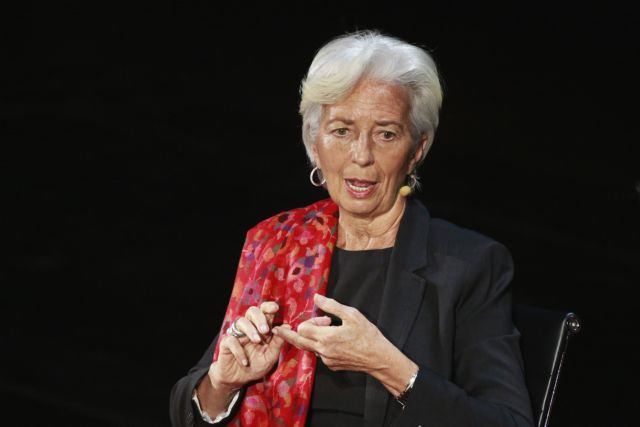 Lagarde argues Greek pension system is at risk without reforms