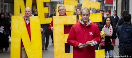 Deutsche Welle: Ολλανδικό «όχι» στη σύνδεση Oυκρανίας – ΕΕ