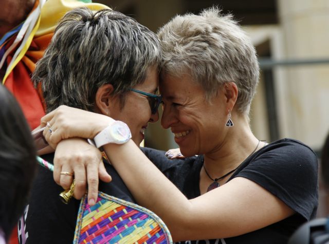 Κολομβία: Νομιμοποιήθηκε ο γάμος ομόφυλων ζευγαριών
