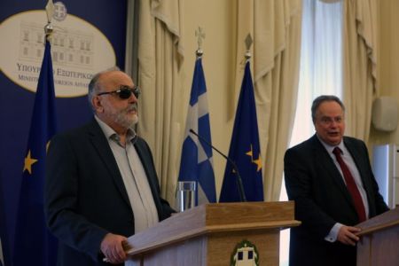 Κοτζιάς: «Η εξωτερική πολιτική θέλει μεγάλες αναπνοές και όχι βιασύνες»