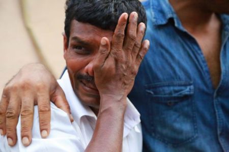 Σοκ και οδύνη για τους ανθρώπους που κάηκαν σε ναό της Ινδίας