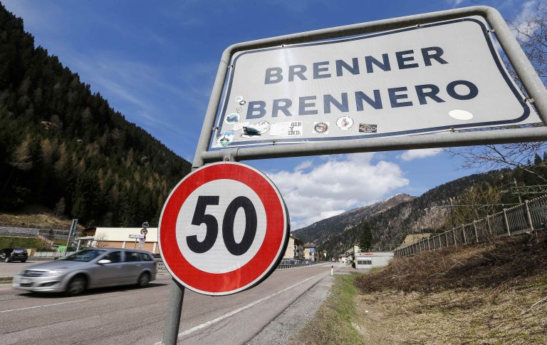 Η Αυστρία απειλεί την Ιταλία ότι θα κλείσει τα σύνορα στο Μπρένερ αν υπάρξει ανεξέλεγχτη ροή μεταναστών | tovima.gr