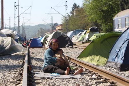 Businesses in agony over closed railway line in Idomeni