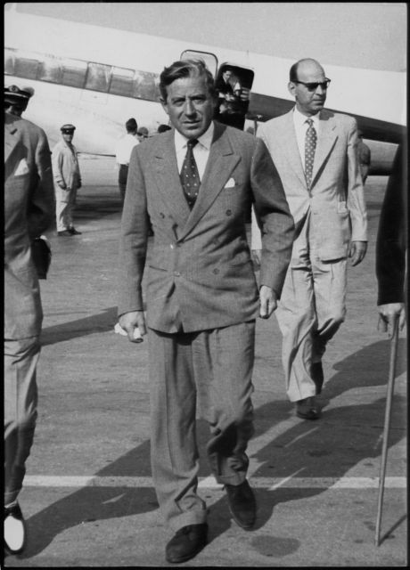 Σταύρος Νιάρχος: Σύγχρονος Νέαρχος