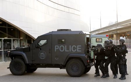 Γαλλία: Εως την ολοκλήρωση του Euro η κατάστασης έκτακτης ανάγκης