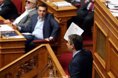 Tsipras and Mitsotakis war of words in Parliament