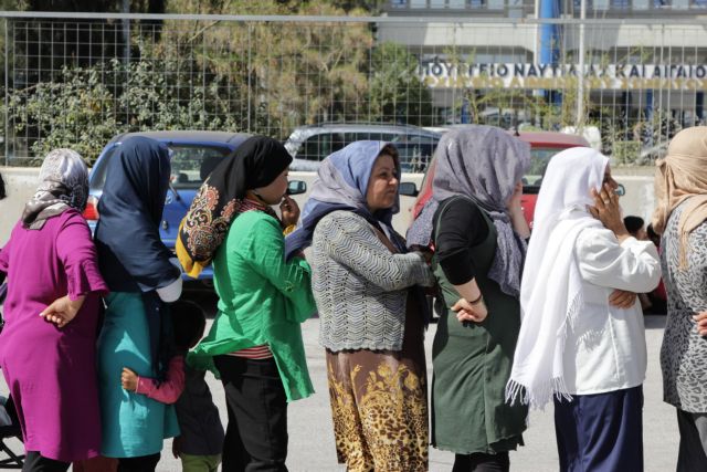 Εντός της ερχόμενης εβδομάδας η μετακίνηση 1000 προσφύγων στον Σκαραμαγκά