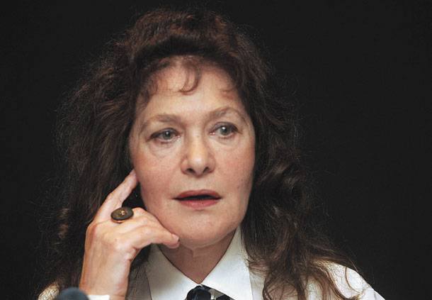 Η Βάσω Παπαντωνίου «Αυτοπροσώπως» στον Νίκο Θρασυβούλου