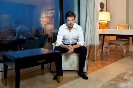 Νίκολας Μπεργκρούεν: Ο «άστεγος» δισεκατομμυριούχος στα… χνάρια των αρχαίων Ελλήνων