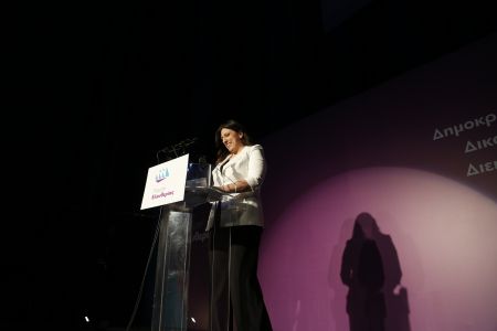 Κωνσταντοπούλου: Ο Τσίπρας, συνταγματάρχης πραξικοπήματος κατά του λαού