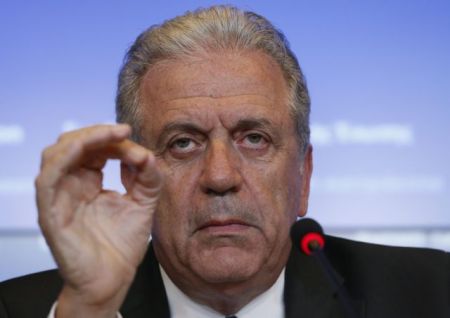 Αβραμόπουλος:Nα προετοιμάζεται για αύξηση μεταναστών η Ιταλία