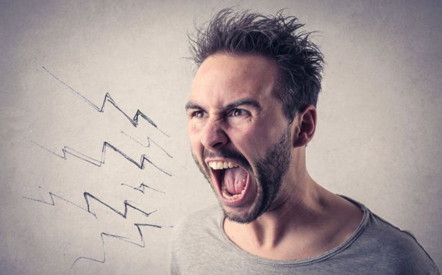 «Οπλο» ανδρικής επιβολής η μπάσα φωνή