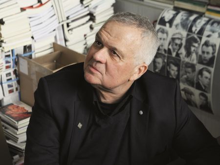 Γιώργος Χρονάς: «Δεν κάνω πνευματική πασαρέλα»