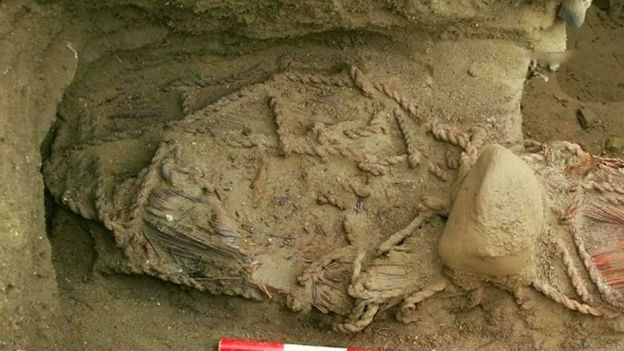 Μούμια 4.500 ετών βρέθηκε στο Περού | tovima.gr