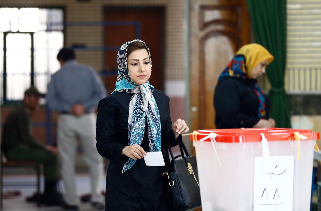 Ιράν-κάλπες: Νίκη για τους μεταρρυθμιστές συμμάχους του Ροχανί