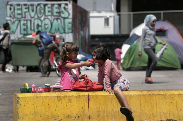 Έκθεση κόλαφος για τους εγκλωβισμένους πρόσφυγες στην Ελλάδα