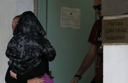 Στον εισαγγελέα για έκθεση ανηλίκου οι γονείς της μικρής Μαρίας