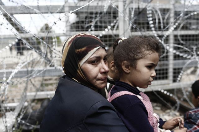 Fights break out between migrants and refugees at Idomeni camp