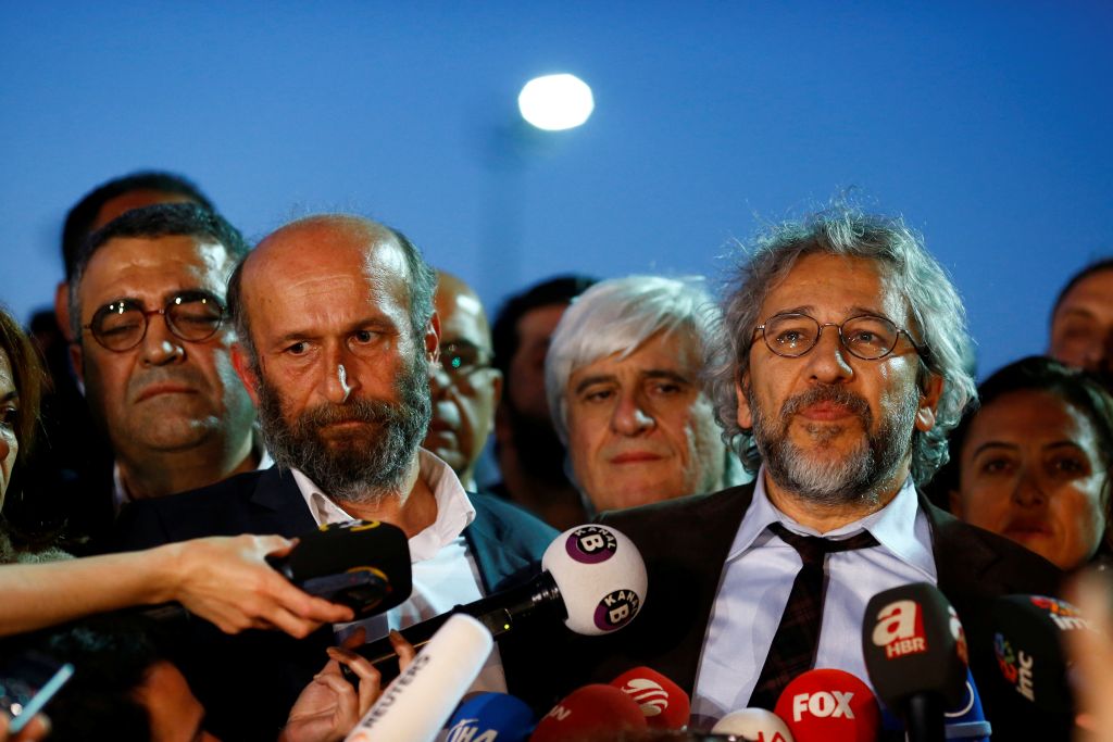 Τουρκία: Φυλάκιση 5 ετών σε δύο δημοσιογράφους