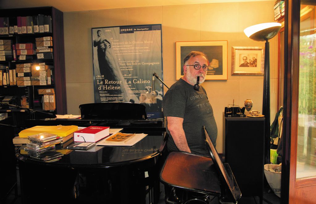 Θ. Μικρούτσικος: «Ο Σαμαράς και ο Βενιζέλος ήταν delivery boys ενώ ο Τσίπρας όχι. Το αποτέλεσμα όμως είναι το ίδιο»