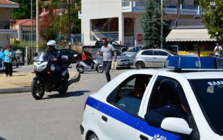 Θεσσαλονίκη: Συνελήφθη διακινητής παράτυπων μεταναστών