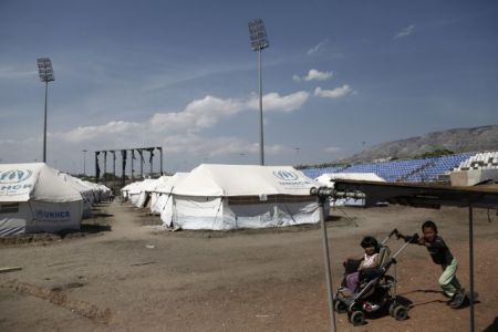 155.837 πρόσφυγες έφτασαν στην Ελλάδα το 2016