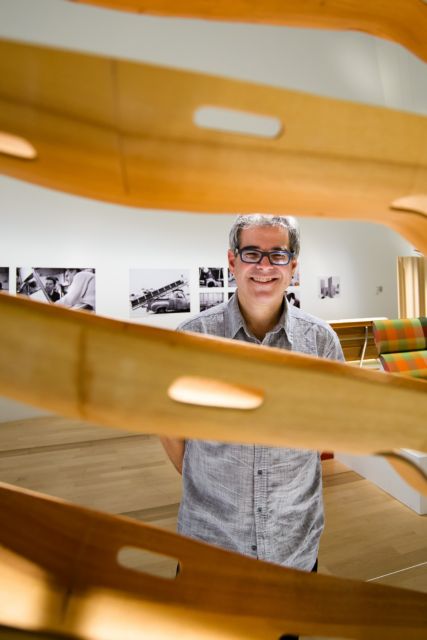 Eames Demetrios: Δημιουργικά (και ελληνικά) γονίδια