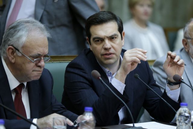 Φοβούνται τον «κόφτη», σκέφτονται εκλογές