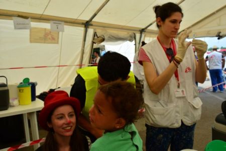 Περίπου 800 προσφυγόπουλα εμβολιάστηκαν στην Ειδομένη